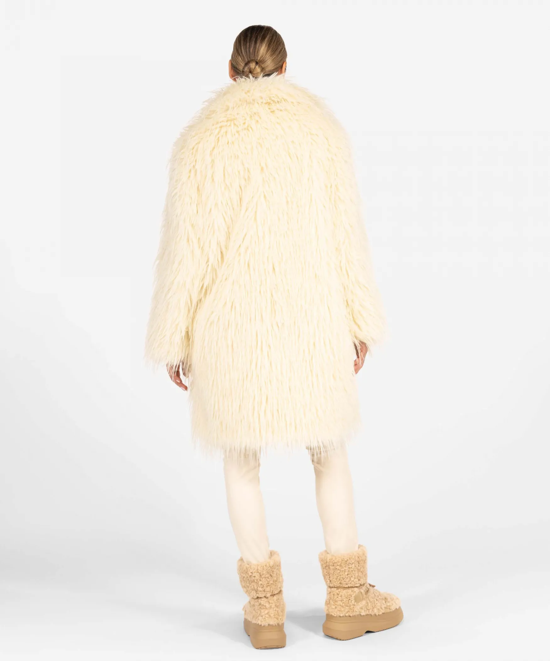IBANA Celeste | < Faux Fur