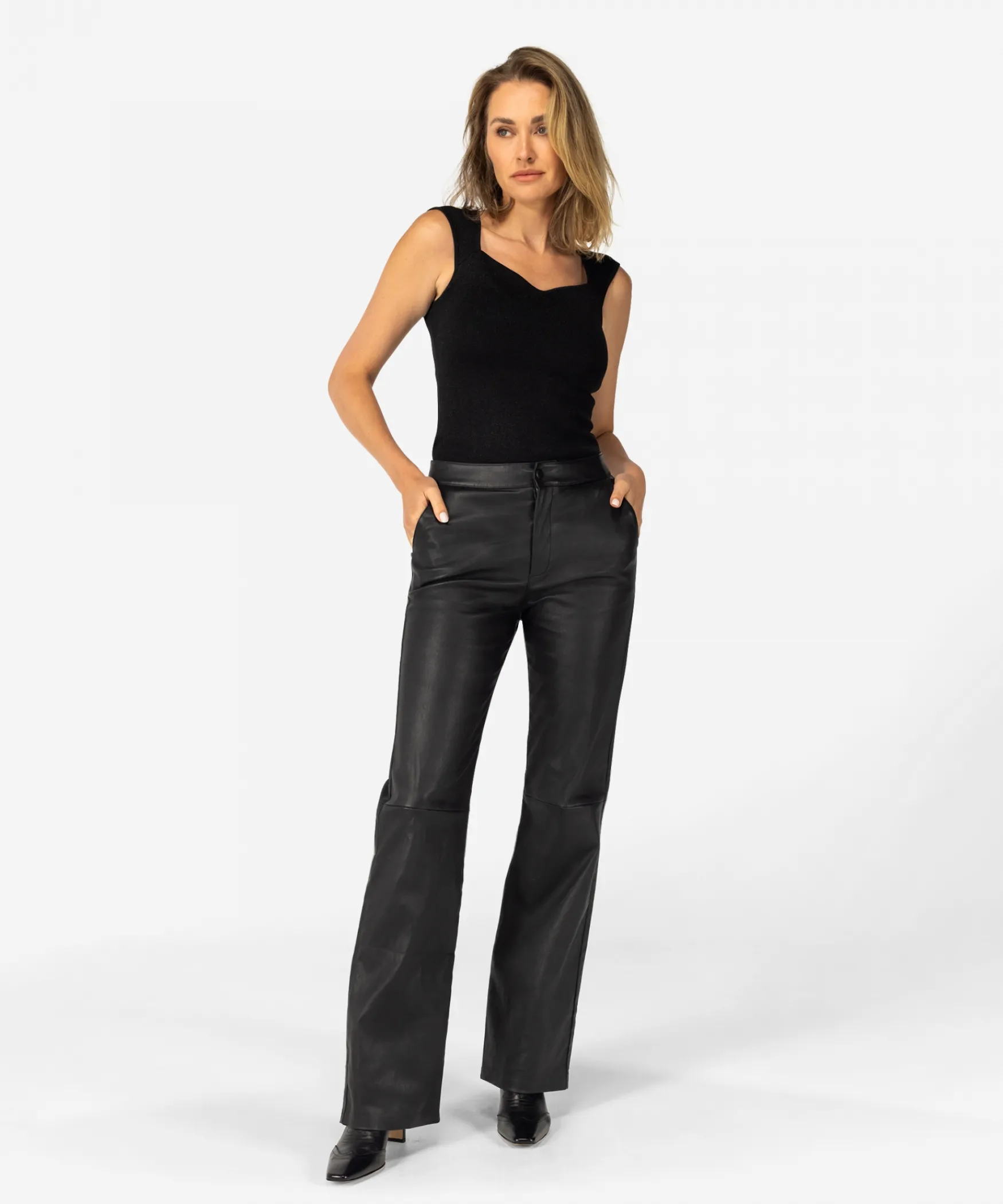IBANA Pallora | Black< Mid Waist | Leren Broeken