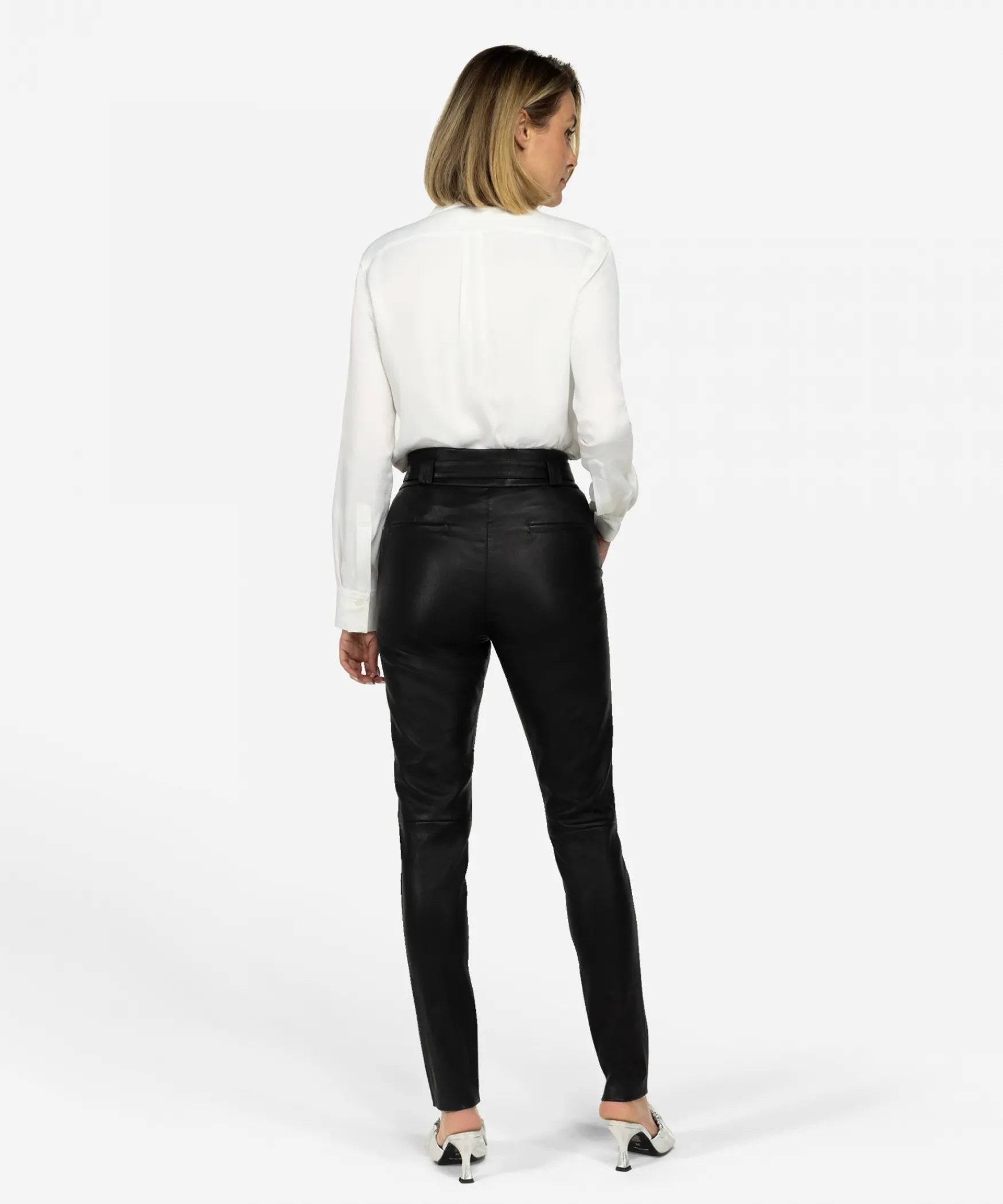 IBANA PAULA TALL | Black< Tall Fit | High Waist
