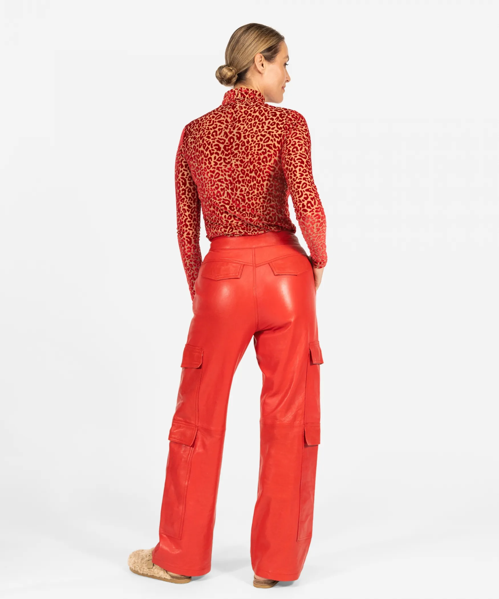 IBANA Telana | < Tops